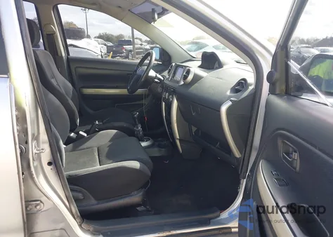 2004 Scion Xa z USA, uszkodzony, nr VIN JTKKT624140061357